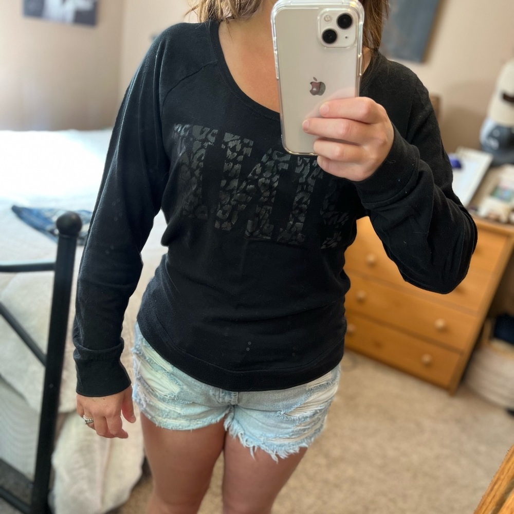VS PINK long sleeve